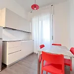 Milano Navigli Retreat